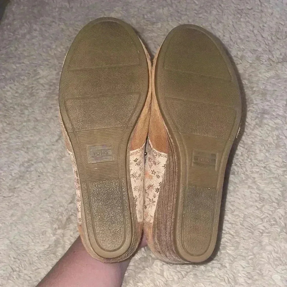 Women’s Tom Wedges - Picture 6 of 6